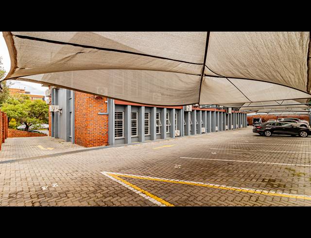 2,489M² OFFICE FOR SALE IN FERNDALE
